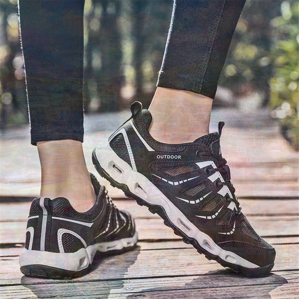 Sumer Round Tip Silver Sneaker - Men Formal Wear With Sneakers ulasan dan harga
